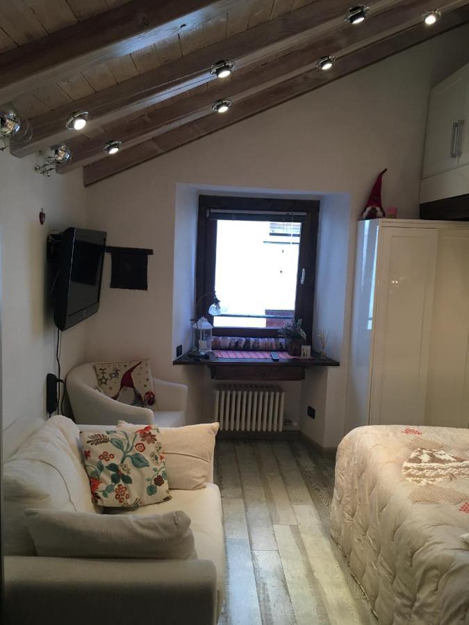 Appartamento In Casa D'Epoca Aosta Kültér fotó