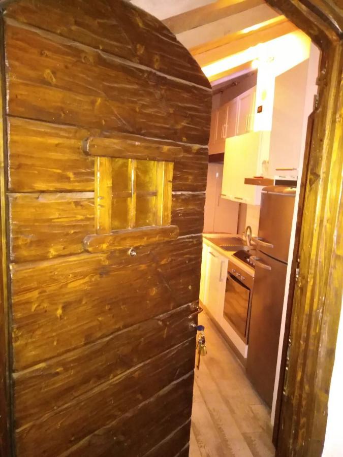 Appartamento In Casa D'Epoca Aosta Kültér fotó